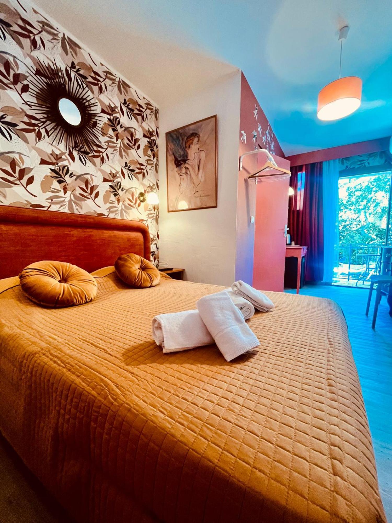 Le Patio Hotel